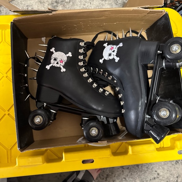 Dolls Kill Black Spiked Roller Skates W 7 like new condition small spot pictured - Picture 1 of 11